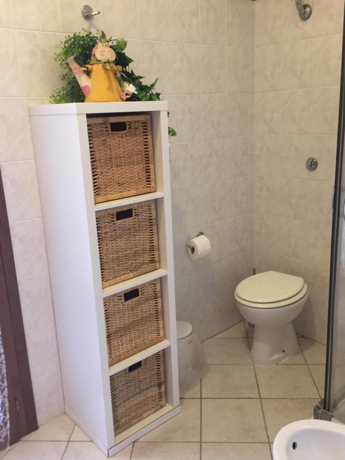 הוילה קיה La Casa Sotto La Torre מראה חיצוני תמונה